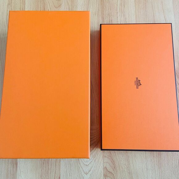 Hermes Gift Box - orange small shoe gift box {EMPTY BOX} (11.25" x 6.5" x 4") - Picture 6 of 9